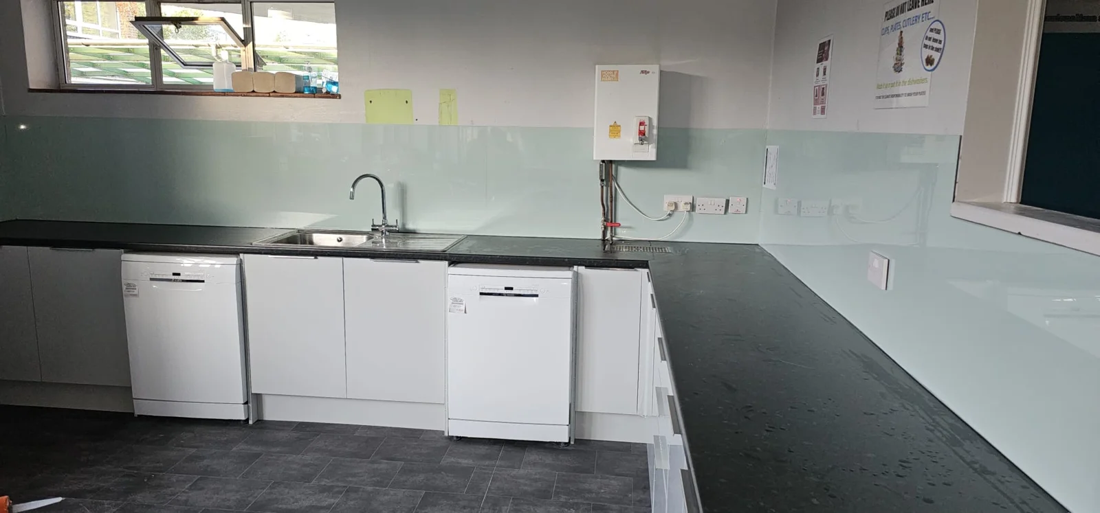 Fitted kitchen overview